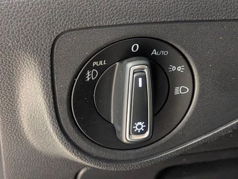 Used 2019 Volkswagen Atlas SEL image 18