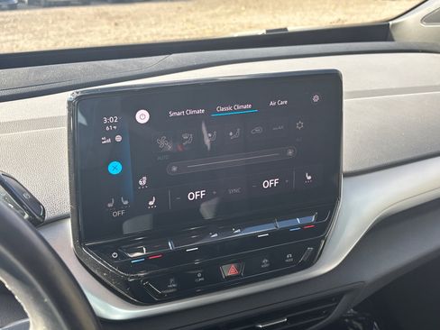 Used 2022 Volkswagen ID.4 Pro image 40