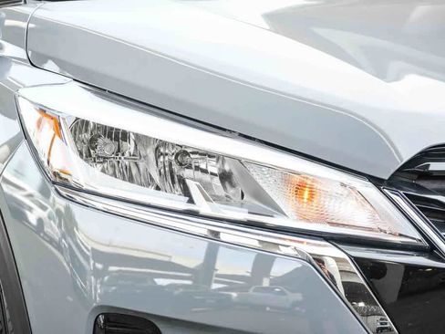 Used 2023 Nissan Kicks SV w/ Interior Electronics Package image 4