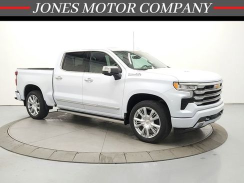 New 2026 Chevrolet Silverado 1500 High Country AWD/4WD image 1