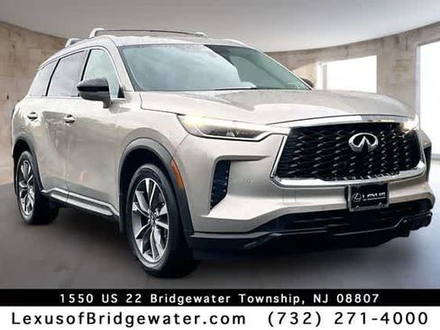 Used 2025 INFINITI QX60 Luxe w/ Vision Package AWD/4WD image 1