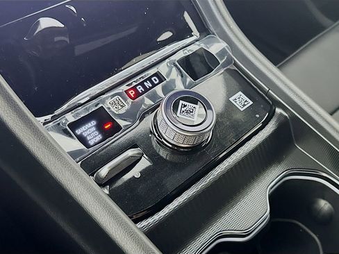 New 2026 Jeep Grand Cherokee Limited AWD/4WD image 12