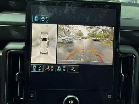 Used 2025 GMC Yukon AT4 w/ AT4 Premium Package image 26