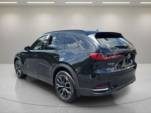 Certified 2025 MAZDA CX-70 Plug-In Hybrid w/ Premium Plus AWD/4WD image 8