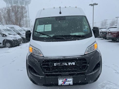 Used 2025 RAM ProMaster 3500 w/ Crew Van Package image 8