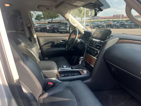 Used 2021 Nissan Armada SL w/ Captain's Chairs Package AWD/4WD image 23