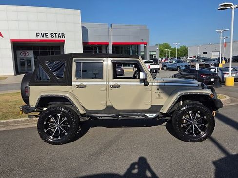 Used 2017 Jeep Wrangler Unlimited Sahara w/ Quick Order Package 24E Chief image 12