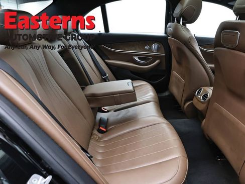 Used 2018 Mercedes-Benz E 300 4MATIC image 24