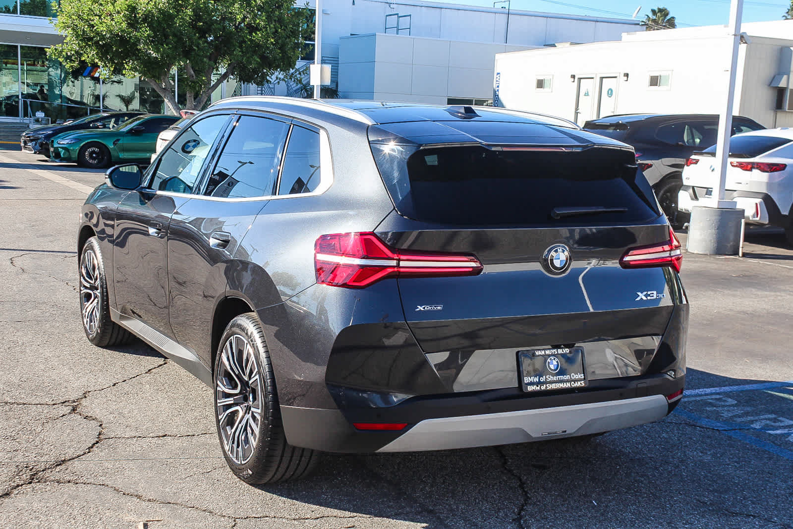 Used 2026 BMW X3 xDrive30i w/ Premium Package AWD/4WD image 6