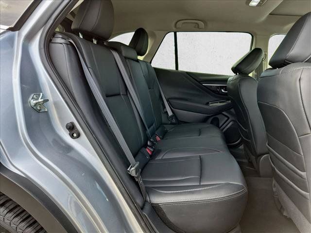 Used 2025 Subaru Outback Touring XT AWD/4WD image 19