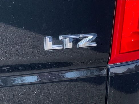 Used 2019 Chevrolet Silverado 1500 LTZ image 9