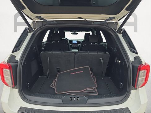 Used 2022 Ford Explorer ST-Line w/ Class IV Trailer Tow Package image 12