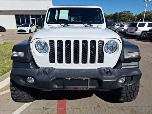 Used 2020 Jeep Gladiator Sport w/ Quick Order Package 24S image 9