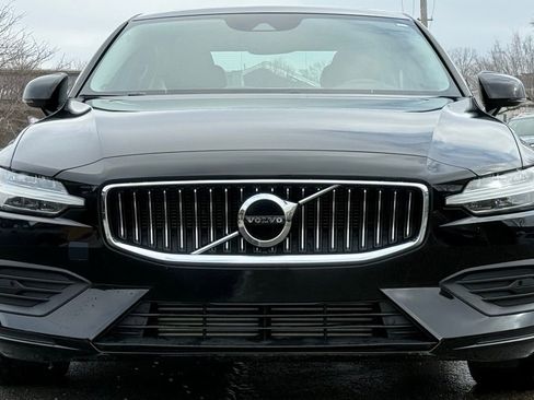 Used 2020 Volvo S60 T5 Momentum w/ Protection Package Premier image 9
