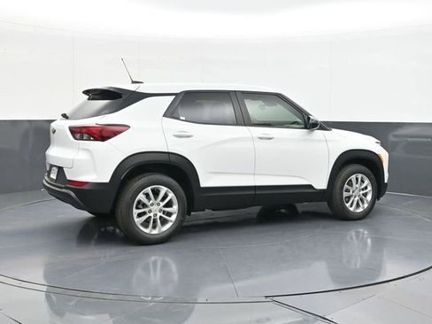 New 2026 Chevrolet TrailBlazer LS w/ LS Convenience Package FWD image 16