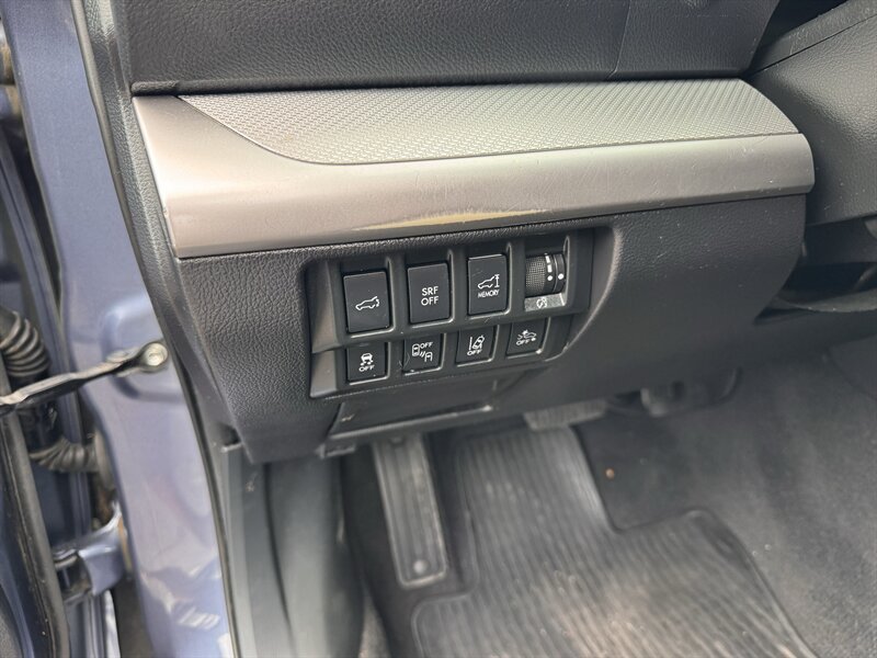 Used 2016 Subaru Outback 2.5i Premium AWD/4WD image 13