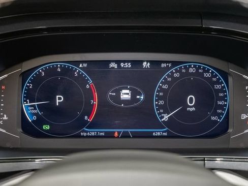 Used 2023 Volkswagen Taos SEL AWD/4WD image 14