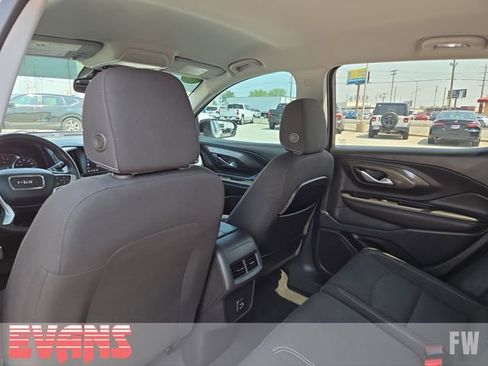 Used 2023 GMC Terrain SLE w/ Driver Convenience Package image 24