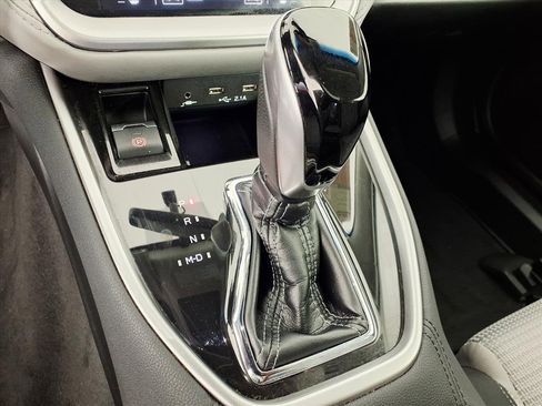 Used 2021 Subaru Outback Premium image 21