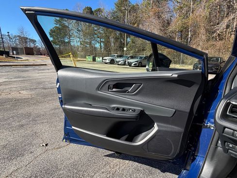 Used 2025 Toyota Prius LE image 20