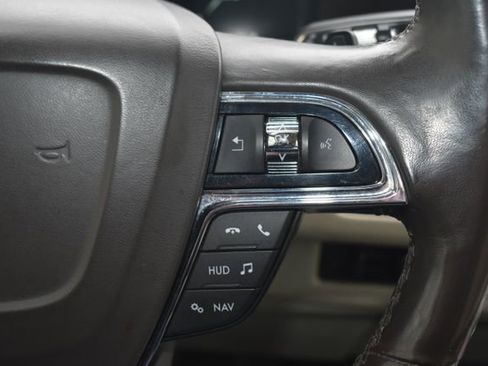 Used 2018 Lincoln Navigator L Reserve w/ Technology Package image 27