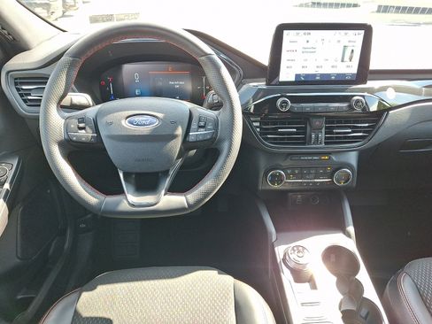 Used 2025 Ford Escape ST-Line Select AWD/4WD image 11