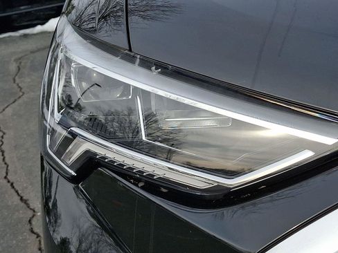 Used 2023 Audi Q3 2.0T Premium image 9