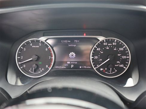 Certified 2022 Nissan Rogue SV w/ SV Premium Package image 17