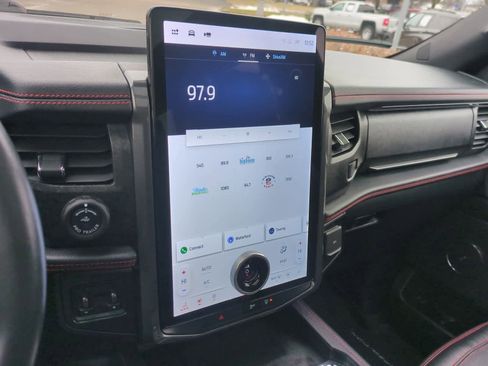 Used 2023 Ford Expedition Limited image 30