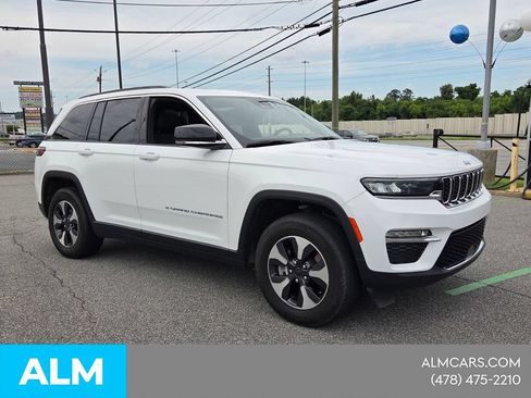 Used 2024 Jeep Grand Cherokee Limited 4xe AWD/4WD image 15