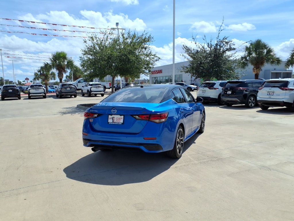 Used 2025 Nissan Sentra SR w/ SR Premium Package FWD image 5