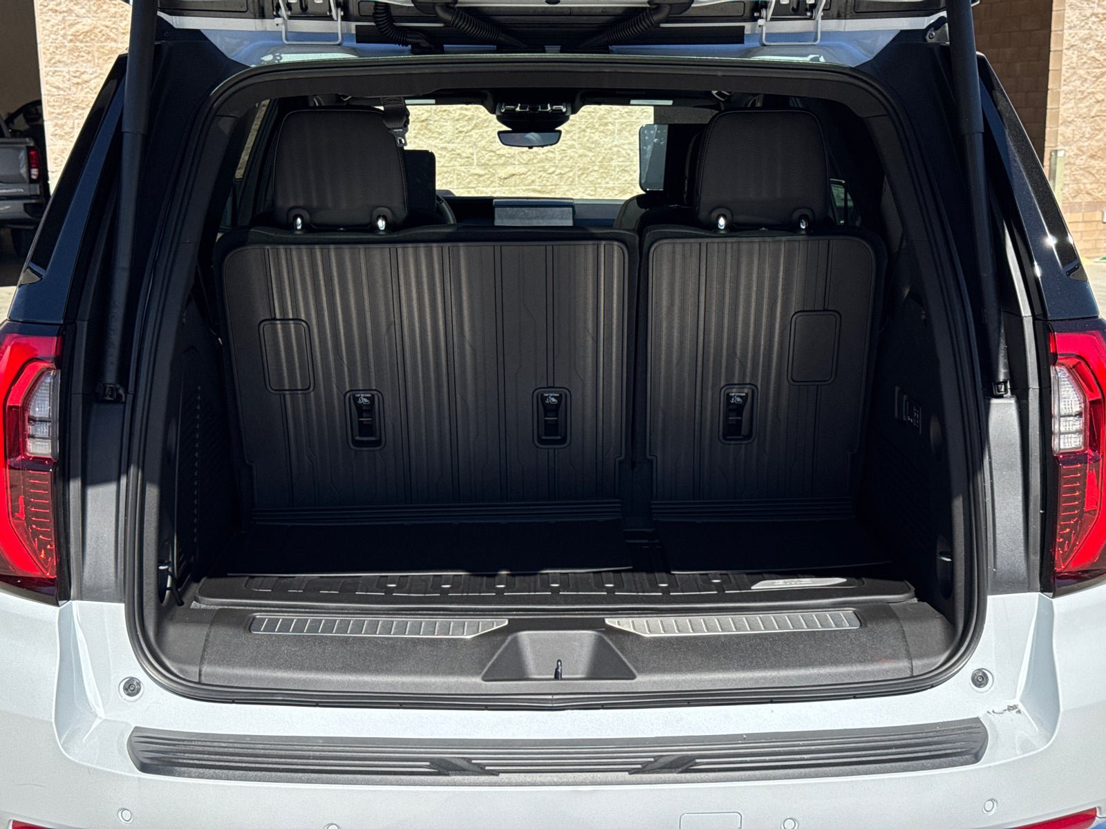 New 2027 GMC Yukon Denali w/ Denali Reserve Package AWD/4WD image 11