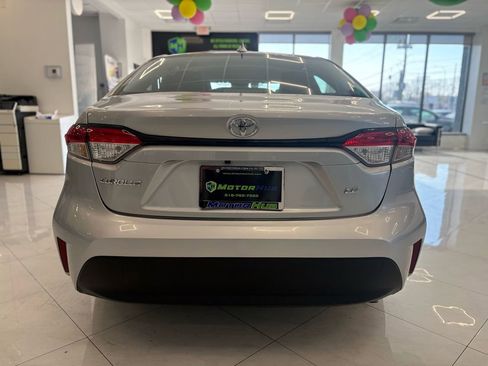 Used 2025 Toyota Corolla LE image 11
