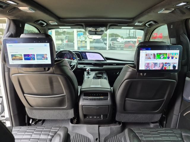 Used 2023 Cadillac Escalade ESV V w/ Heavy-Duty Trailer Package AWD/4WD image 24