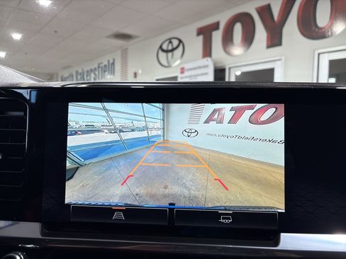 Used 2022 GMC Sierra 1500 Elevation image 18