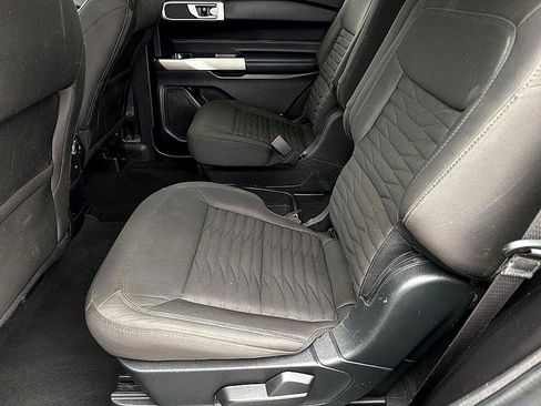 Used 2021 Ford Explorer XLT w/ Class III Trailer Tow Package image 9