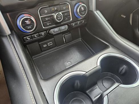 Certified 2023 GMC Yukon XL SLT image 31