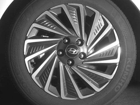 Used 2025 Hyundai Sonata SEL FWD image 15