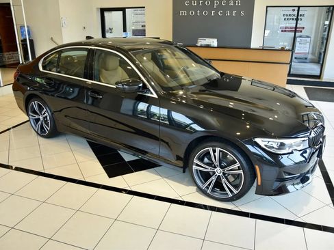 Used 2022 BMW 330i xDrive Sedan w/ Premium Package AWD/4WD image 7