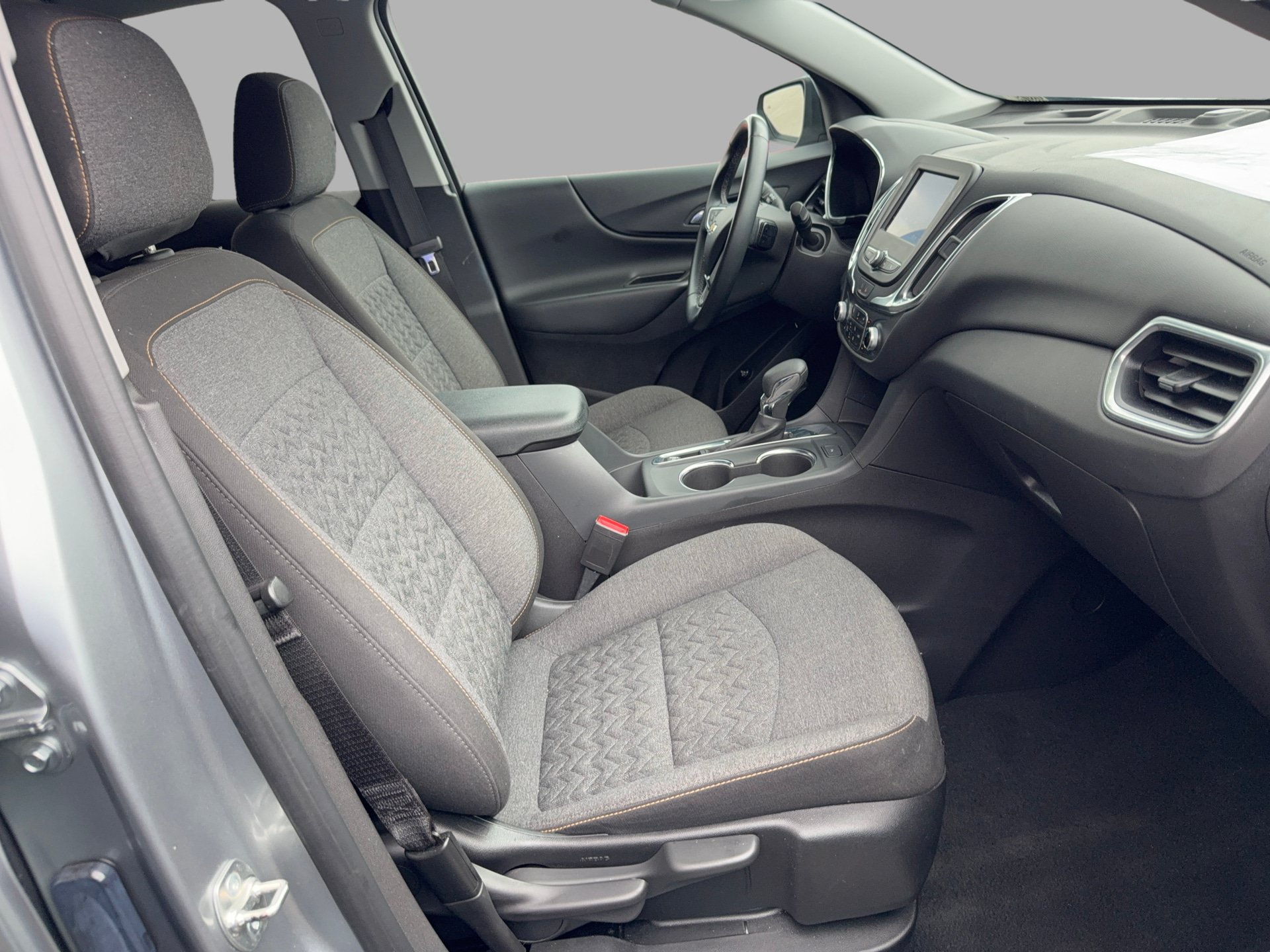 Used 2024 Chevrolet Equinox LT FWD image 31