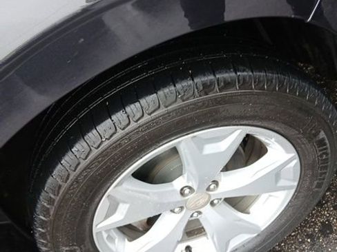 Used 2016 Subaru Forester 2.5i Limited image 12