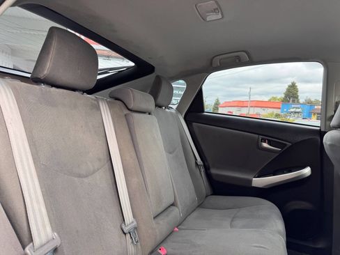 Used 2012 Toyota Prius Two FWD image 13