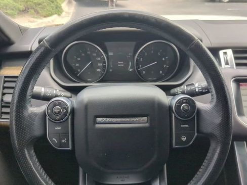 Used 2017 Land Rover Range Rover Sport SE AWD/4WD image 30