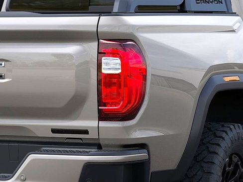 New 2026 GMC Canyon Elevation image 11