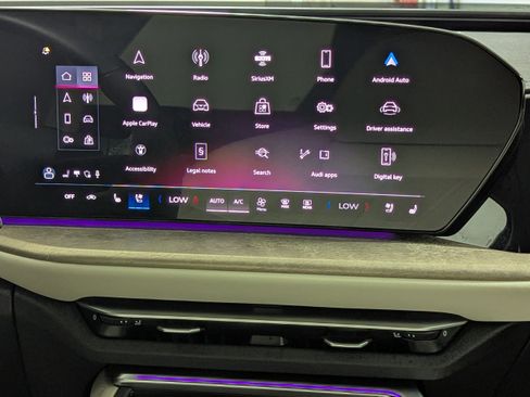 Used 2025 Audi Q5 Premium Plus w/ Premium Plus image 16