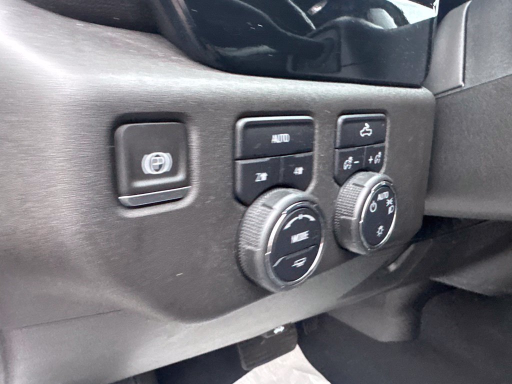 Used 2024 Chevrolet Silverado 1500 LT AWD/4WD image 14