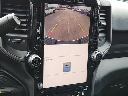 New 2026 RAM 2500 Tradesman AWD/4WD image 17