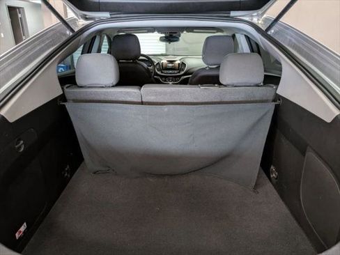 Used 2018 Chevrolet Volt LT image 22