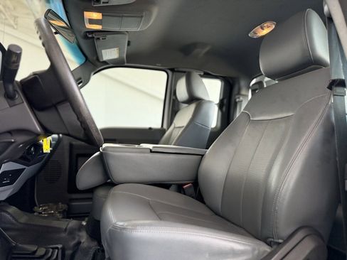 Used 2014 Ford F550 4x4 SuperCab Super Duty w/ Power Equipment Group image 25