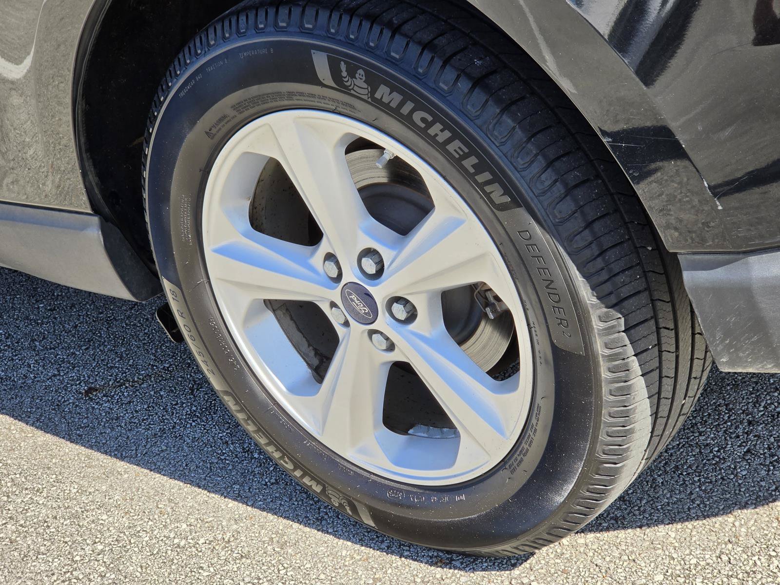 Used 2018 Ford Edge SE FWD image 7